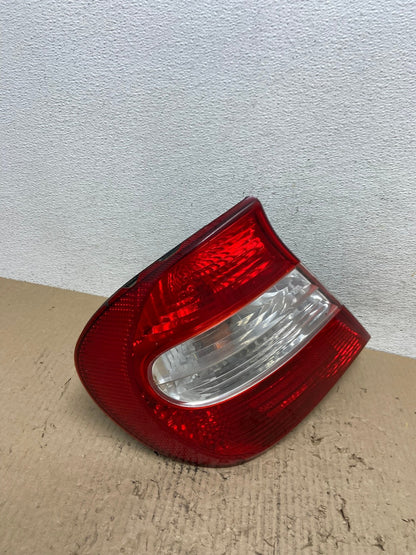 2002 2003 2004 Toyota Camry Left Driver LH Side Tail Light AF2954 LK2