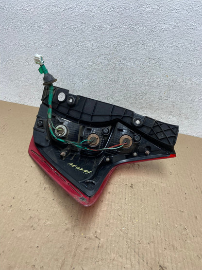 2014 - 2019 Nissan Versa Note Hatchback Left Driver LH Tail Light AE9799 LK6