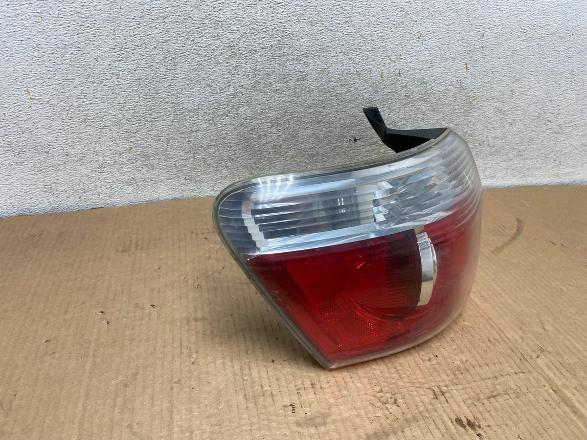 2007 to 2012 GMC Acadia Tail Light Left Side Driver Lh AI7031 LK2