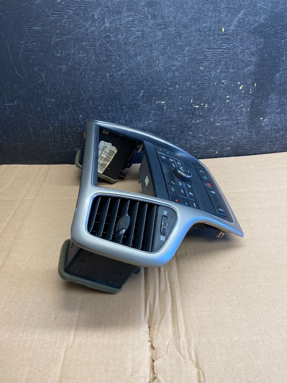 2011-2013 Jeep Grand Cherokee Center Radio Climate Control Bezel Vent AI5937 DG1