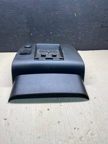 2011 - 2014 Lincoln Navigator Rear Player Radio Climate Control Outlet O1717 DG1