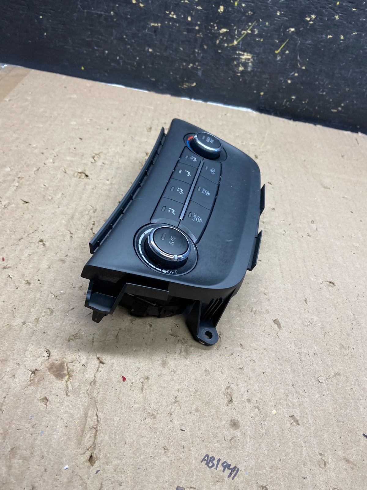2015-2017 Nissan Sentra Climate Control Unit Heater Ac Temperature ab5380 DG1