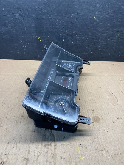 2007 to 2008  Lincoln Navigator Speedometer Gauge Cluster p0019 DG1