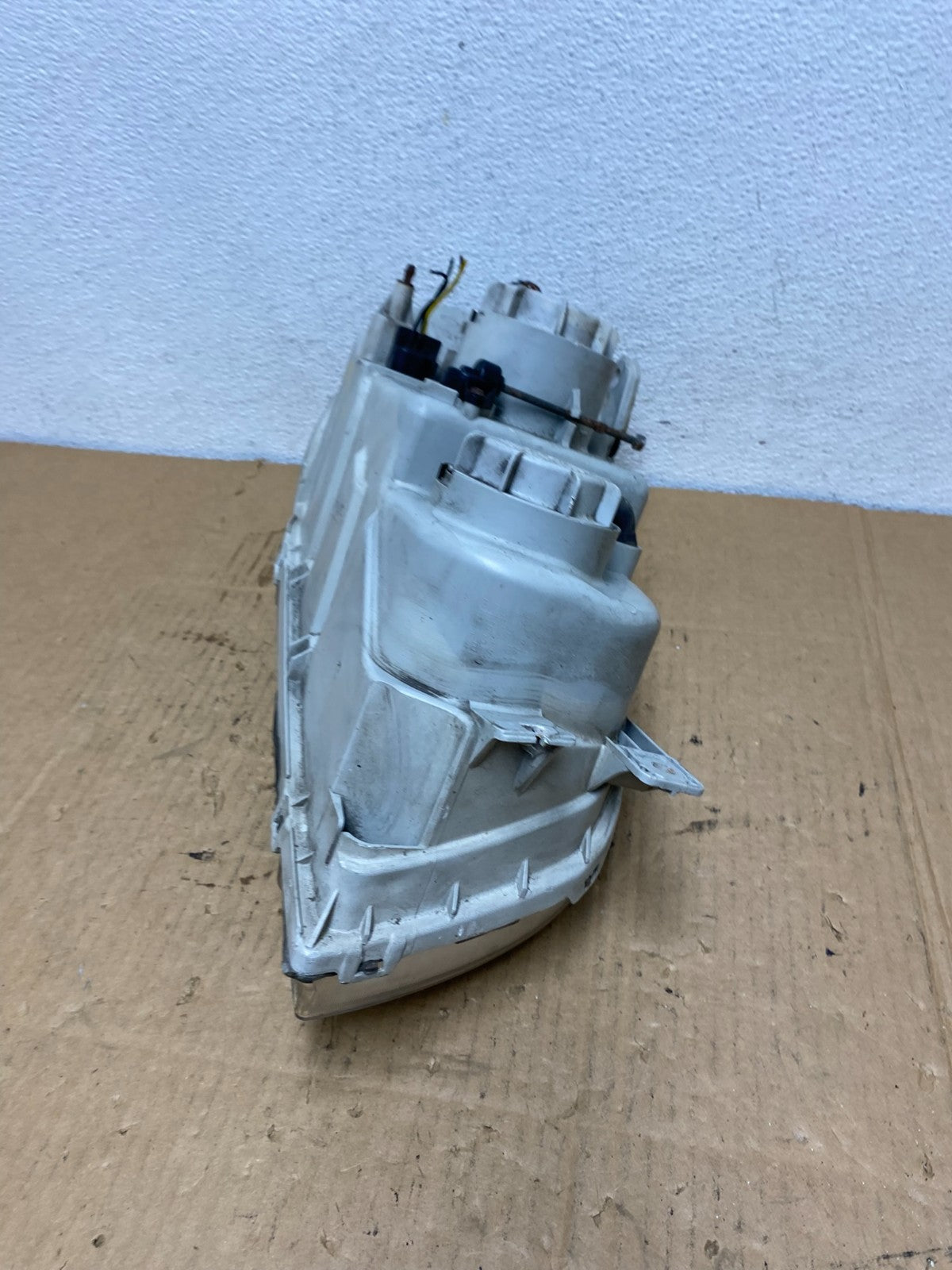 2004 2005 Hyundai XG350 XG Left Driver LH Headlight Halogen AC7657 DW6