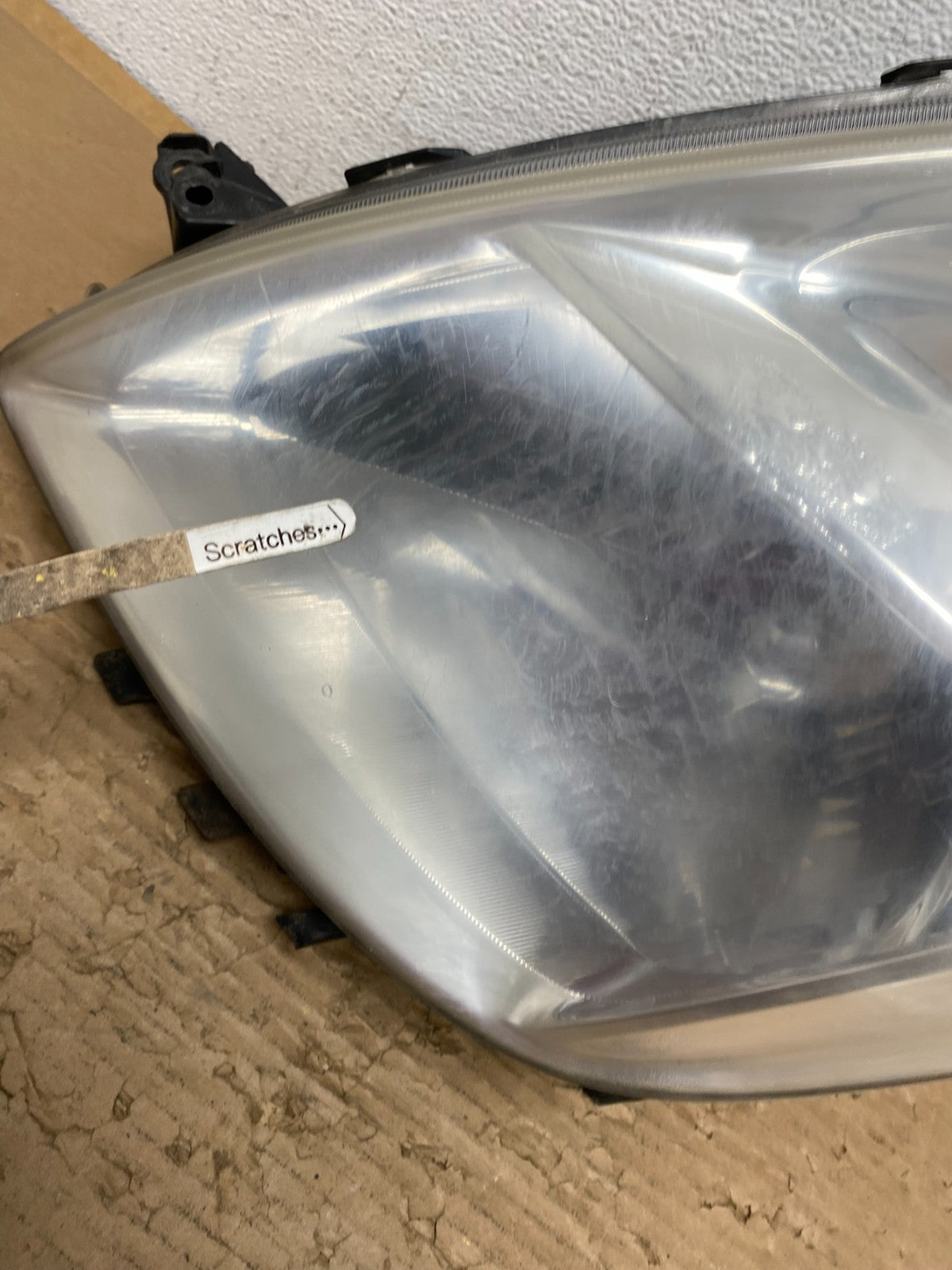 2004 - 2005 Toyota Prius Left Driver Lh Xenon HID Headlight AD4361 DW3