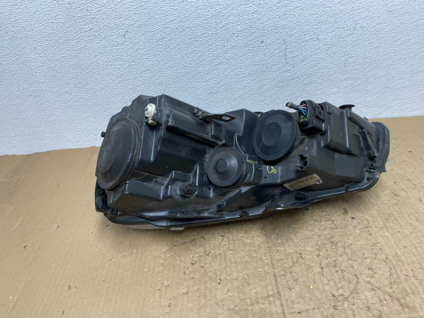 2010-2014 Volkswagen Golf MK6 GTI Right Passenger RH Halogen Headlight AD2427 DW6