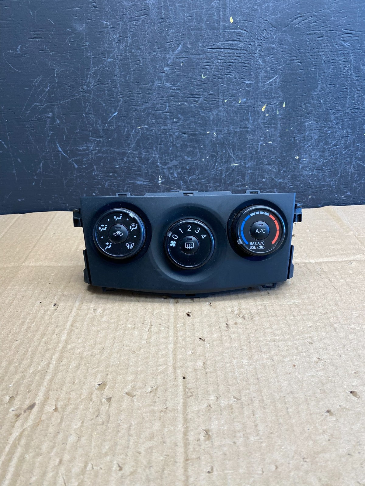 2009 to 2013 Toyota Corolla Matrix Climate Heater A/C AC Control Panel ac9440 DG0