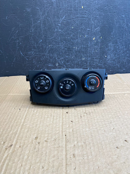 2009 to 2013 Toyota Corolla Matrix Climate Heater A/C AC Control Panel ac9440 DG0