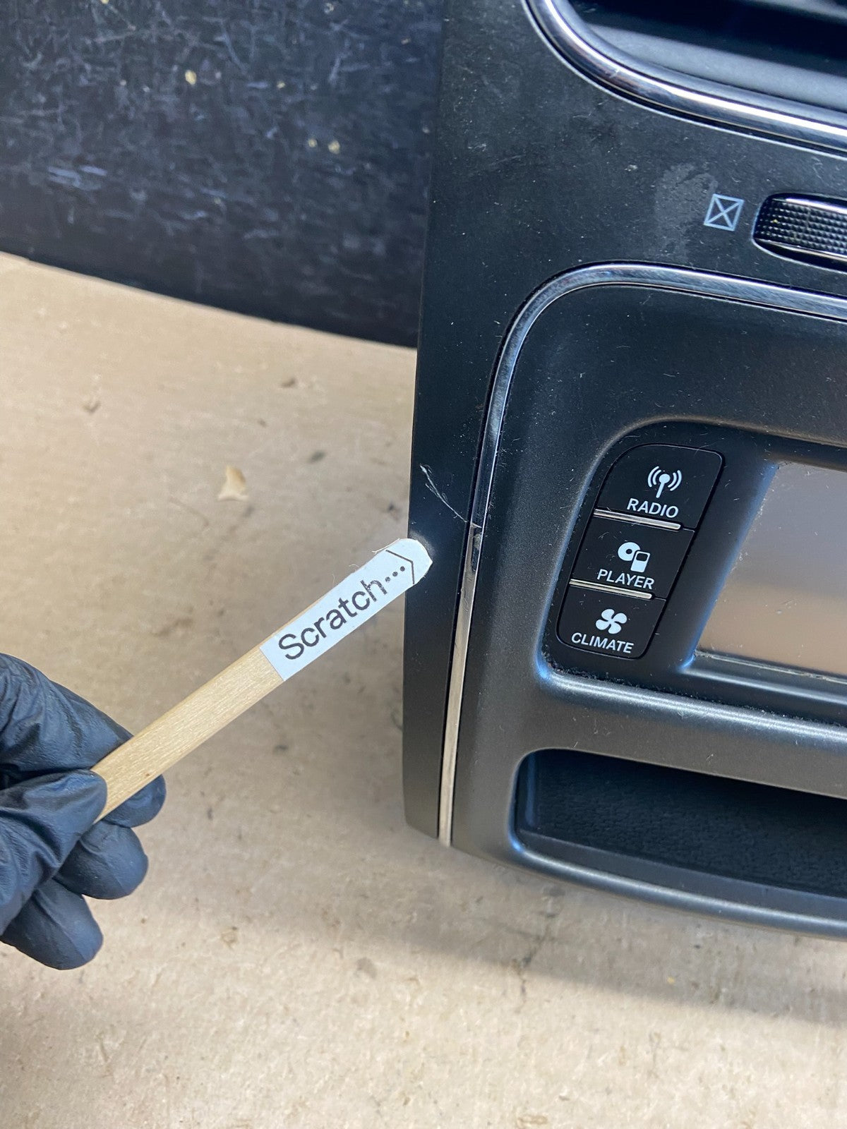 2011-2019 Dodge Journey 4.3 Radio AM FM AH5344 DG1