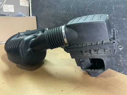 2011 - 2013 Dodge Durango 3.6L Resonator Air Intake Tube z8233 DG1