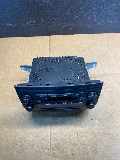 2004 to 2010 Toyota Sienna AM FM CD WMA Mp3 Radio Receiver AD3637 DG4