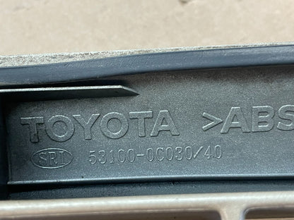 2001 to 2004 Toyota Sequoia Front Upper Grill Grille W/ Emblem af8514 DG10