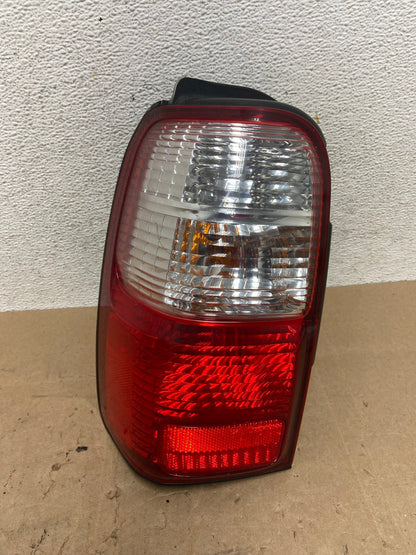 2001 to 2002 Toyota 4Runner Left Driver LH Side Tail Light AE6436 LK0