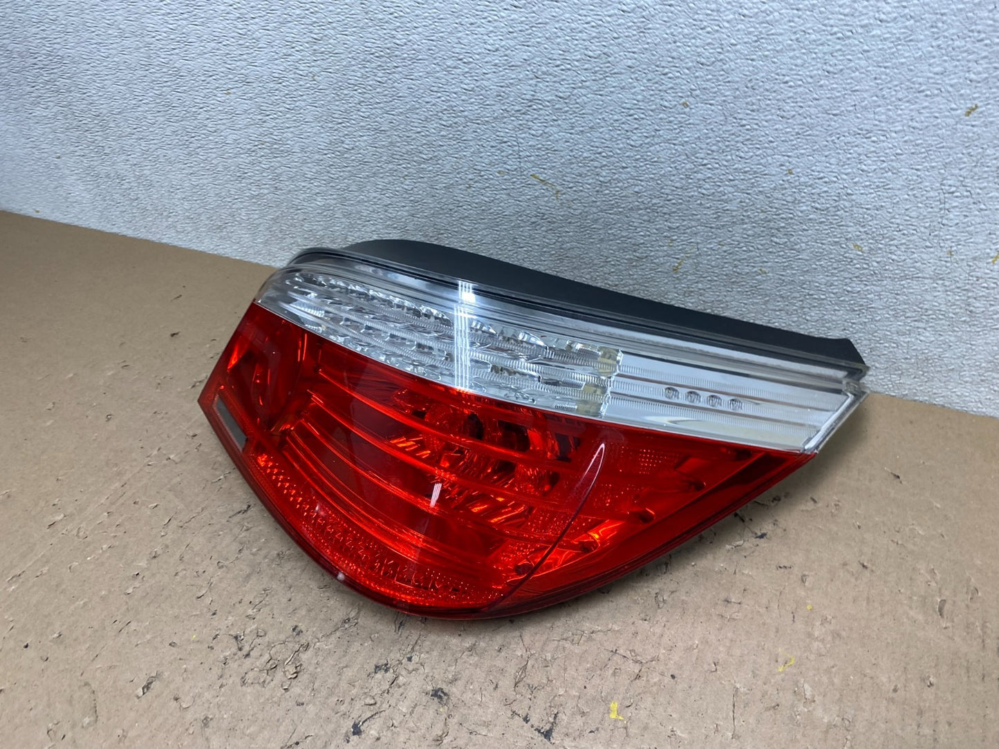 2008 2009 2010 BMW 5 525i 530i Right Passenger Rh Tail Side Light Oem R9758 DW1