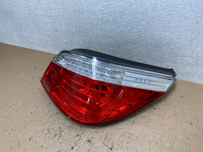 2008 2009 2010 BMW 5 525i 530i Right Passenger Rh Tail Side Light Oem R9758 DW1
