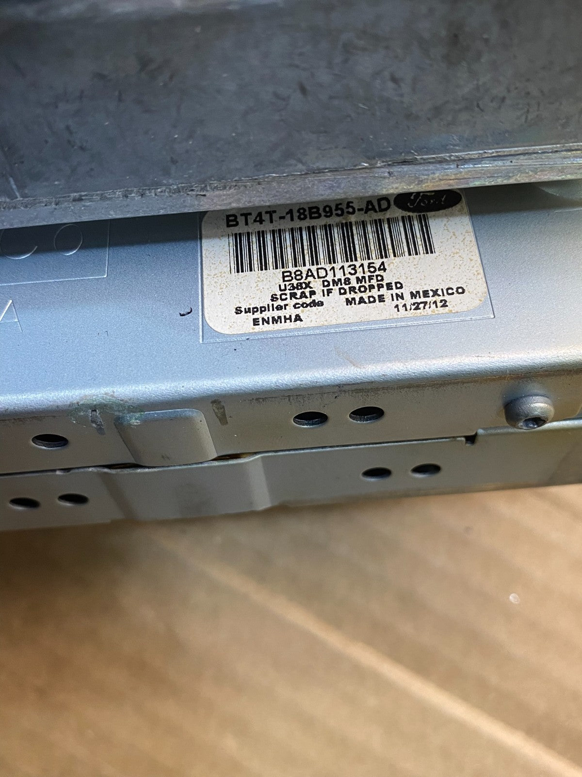 2011 to 2014 Lincoln MKX Radio Stereo Screen Display AF4078 DW5