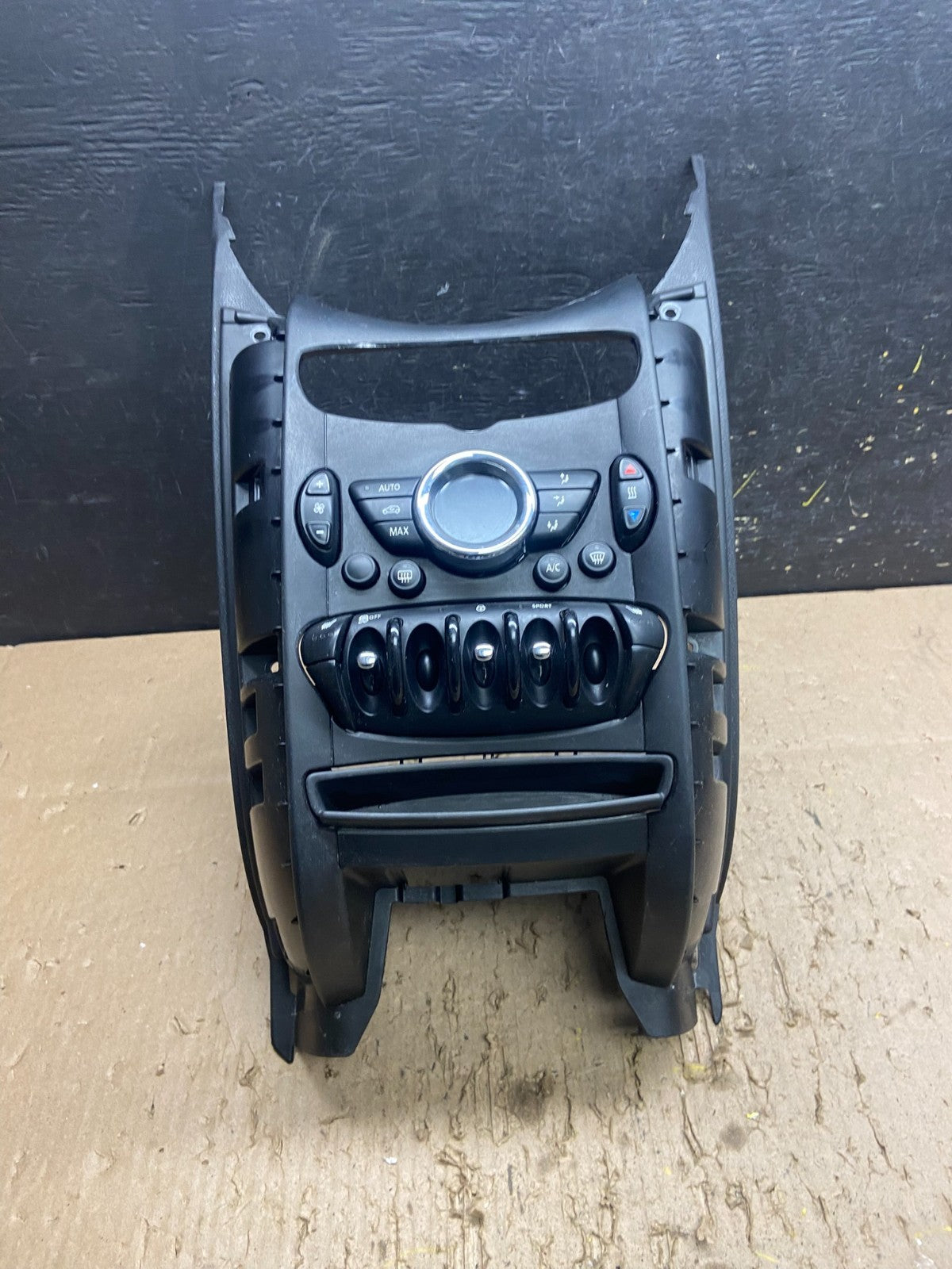 2013 to 2016 Mini Cooper Center Dash Climate Window Control T8844 DG0
