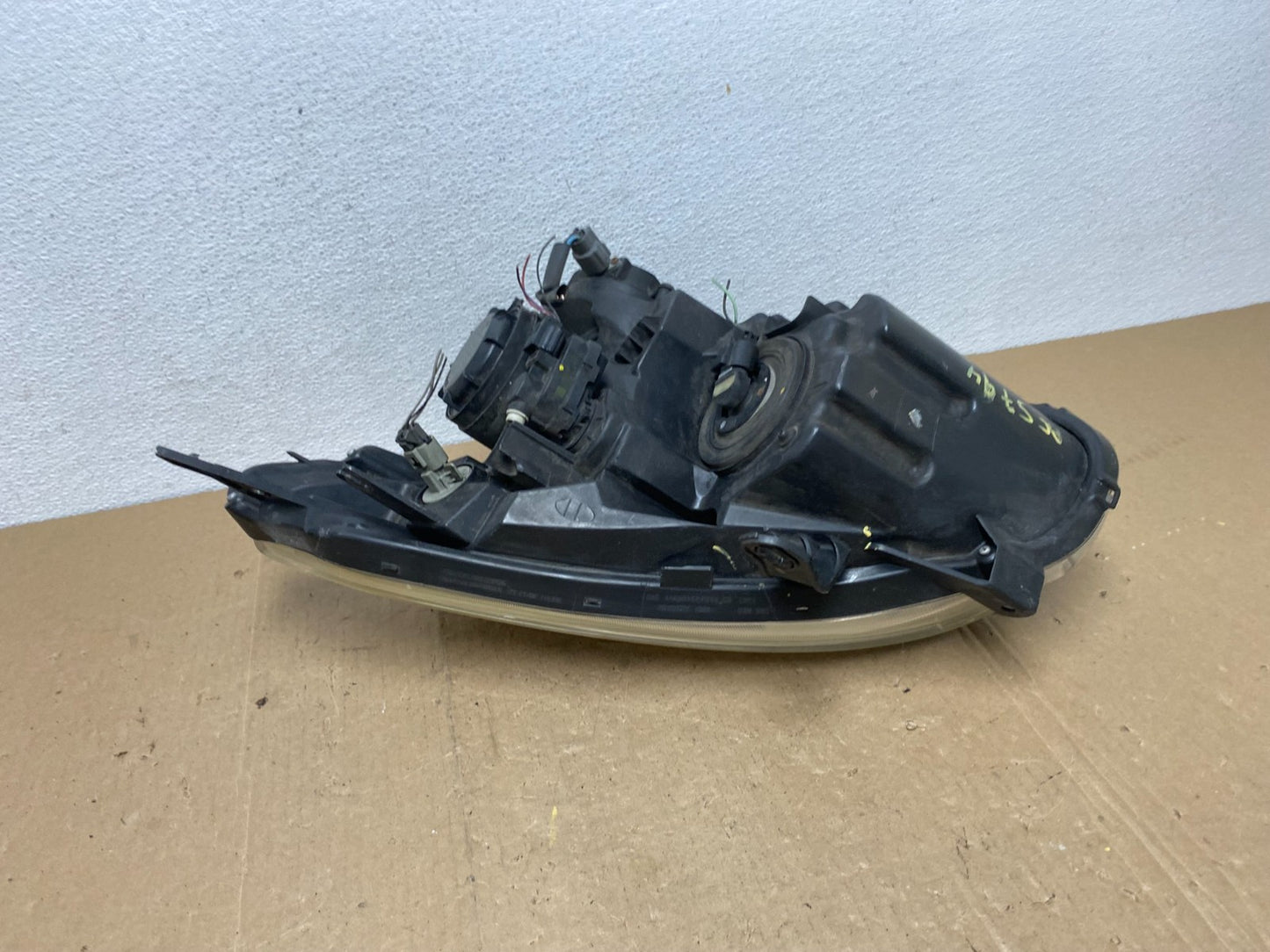 2009-2013 Nissan Rogue Right Passenger Xenon HID Headlight AC5794 DW9