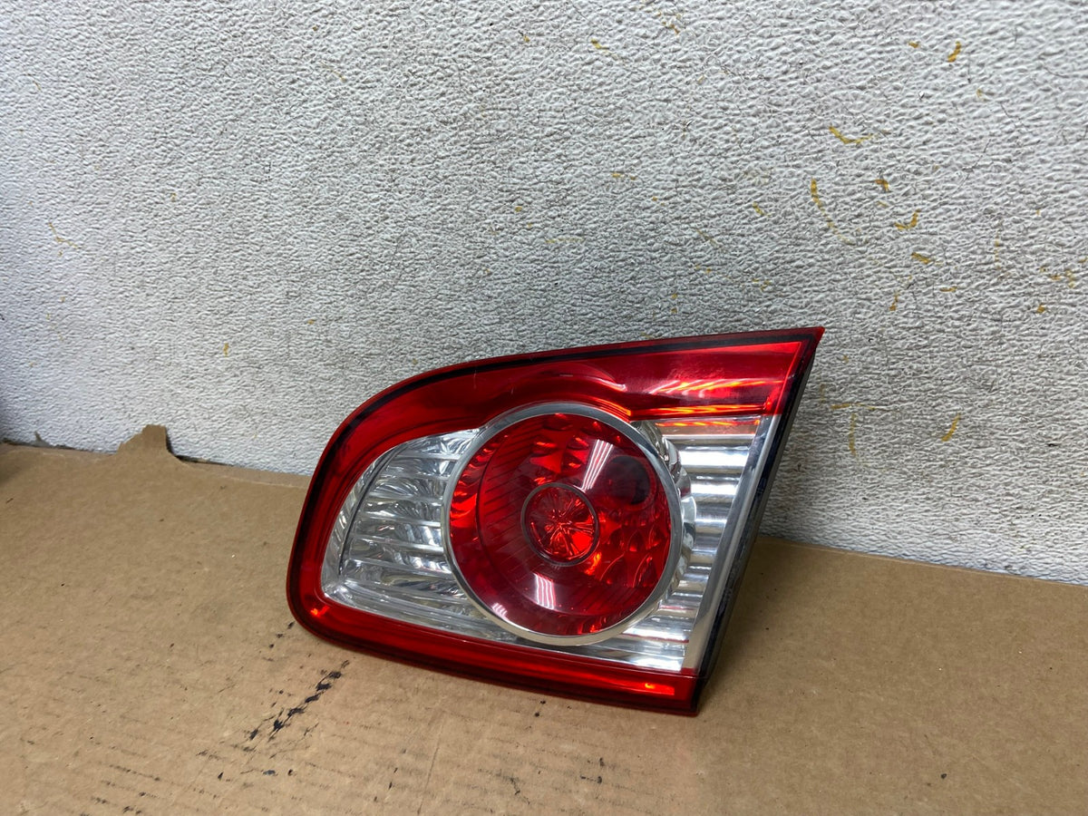2010 - 2012 Hyundai Santa Fe Right Passenger RH Tail Light Inner AH7850 LK2