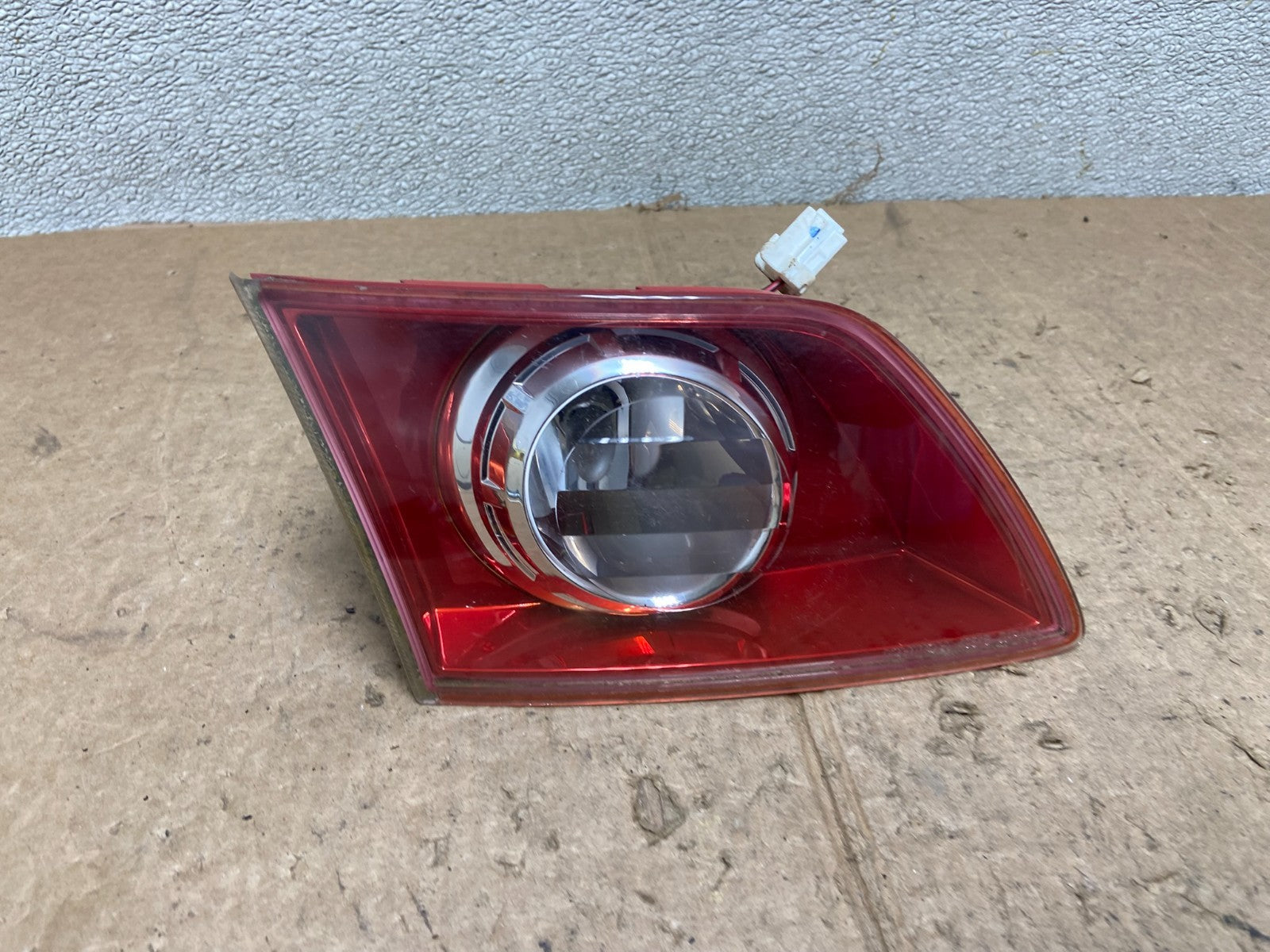 2003-2005 Infiniti FX35 FX45 Left Driver Lh Red Inner Tail Light AA4144 DW0