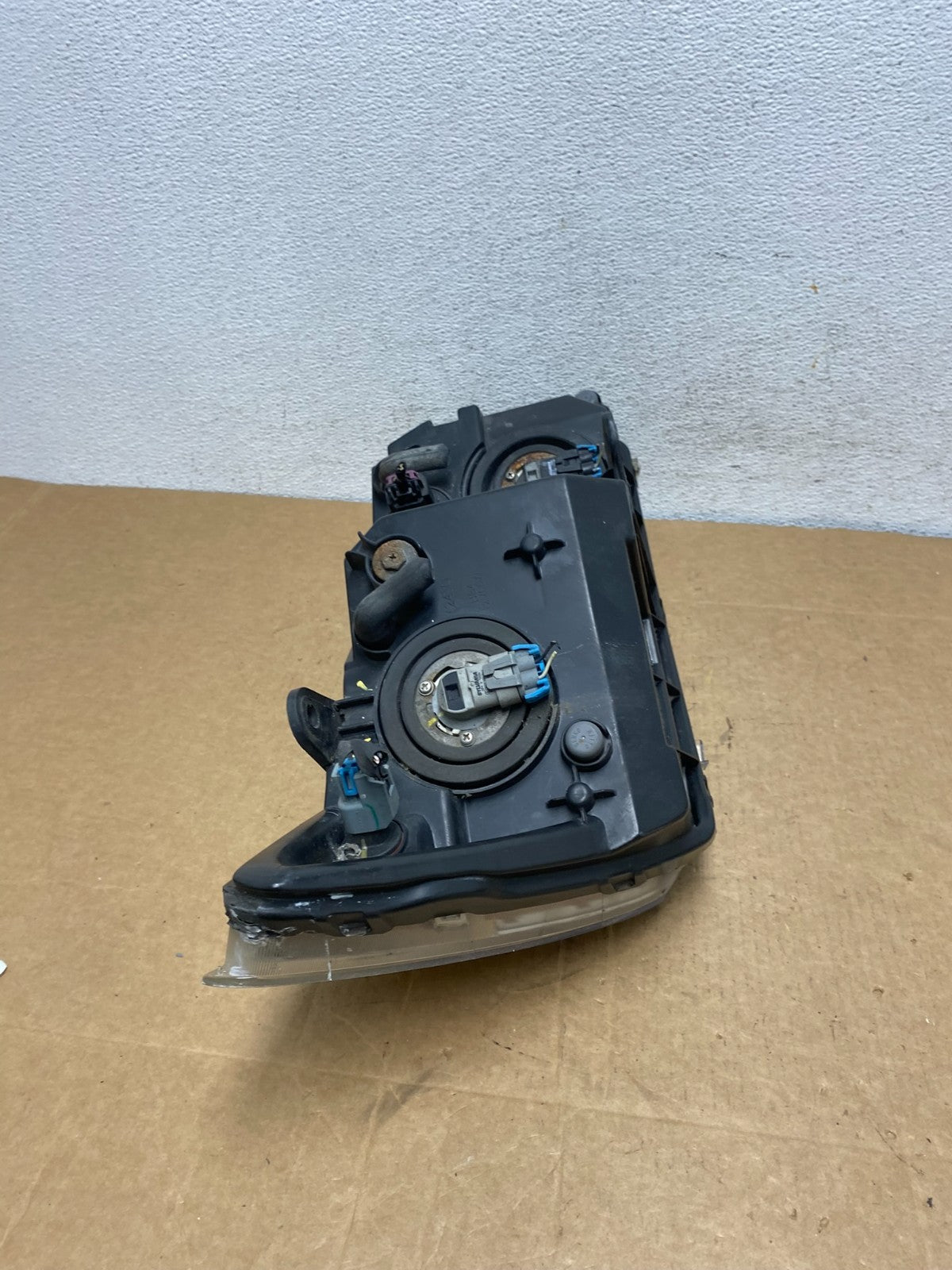 2009 to 2017 Dodge Journey Headlight Left Driver Lh Side Halogen AD6072 DW9