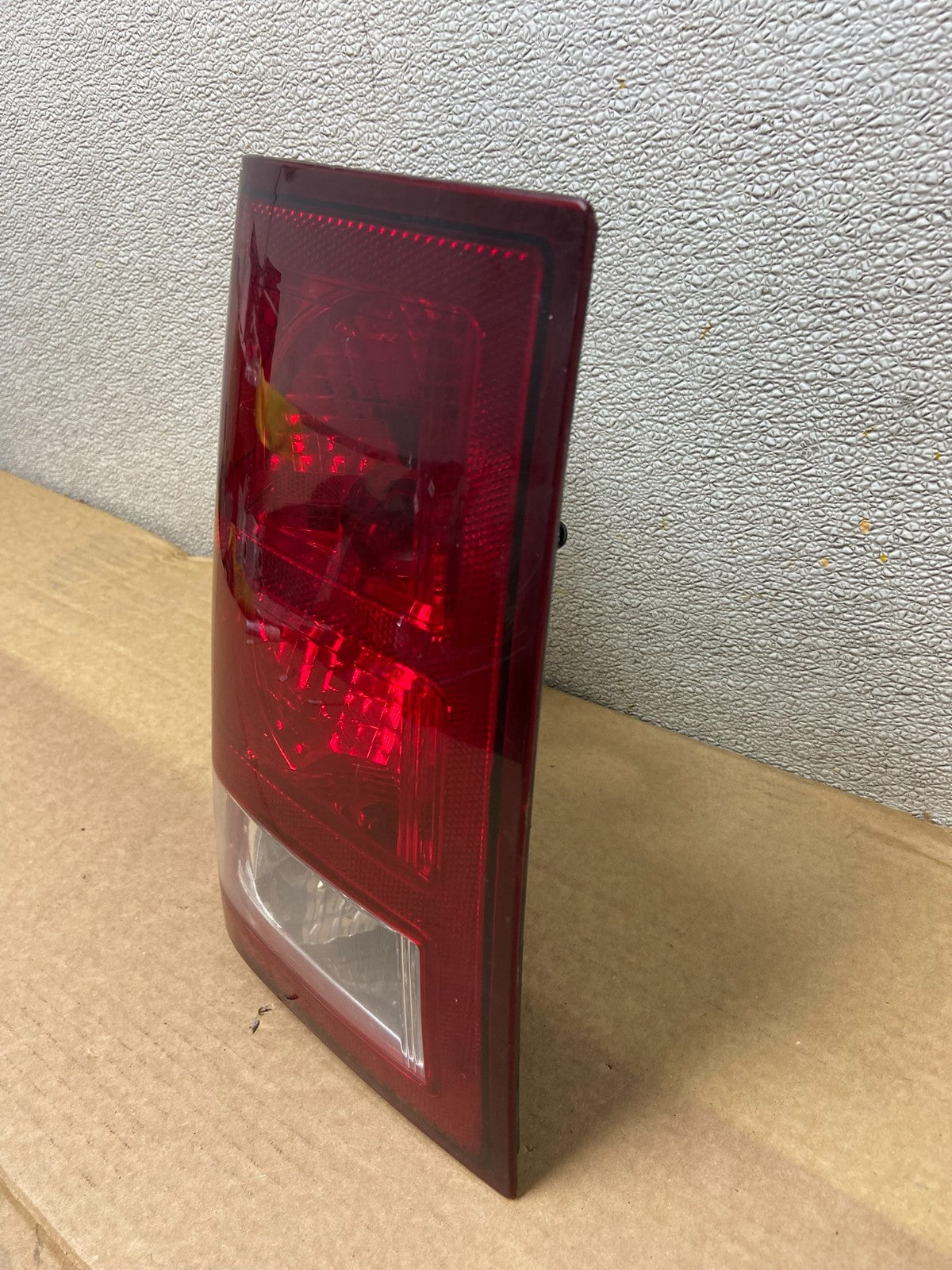 2007 2008 2009 2010 Jeep Grand Cherokee Left Driver Lh Tail Light Oem AB2573 DW1