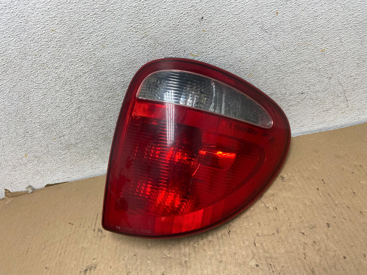 2001-2003 Dodge Grand Caravan Right Passenger RH Side Tail Light AH2904 LK0