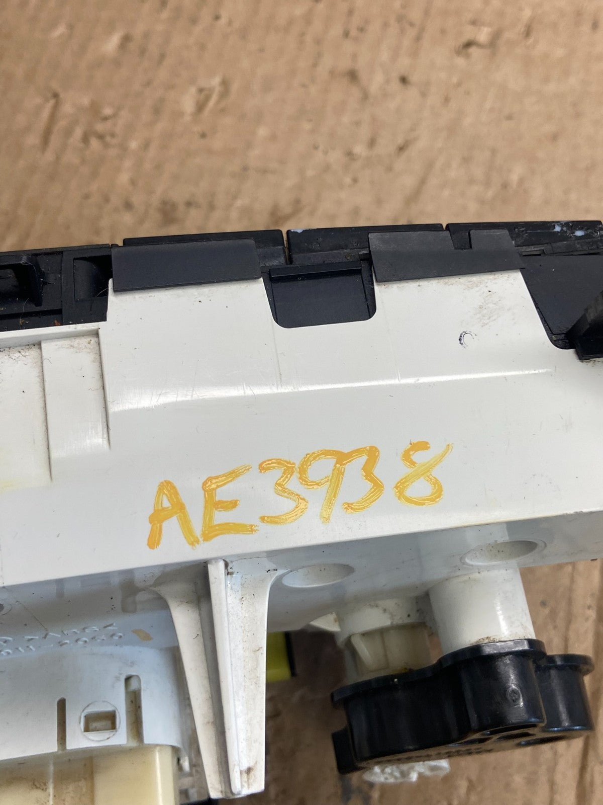 2001 - 2003 Toyota RAV4 A/C Heater Climate Control Unit Switch ae3938 DG6