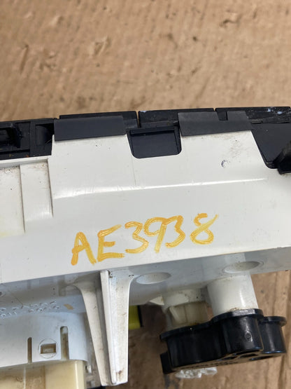 2001 - 2003 Toyota RAV4 A/C Heater Climate Control Unit Switch ae3938 DG6