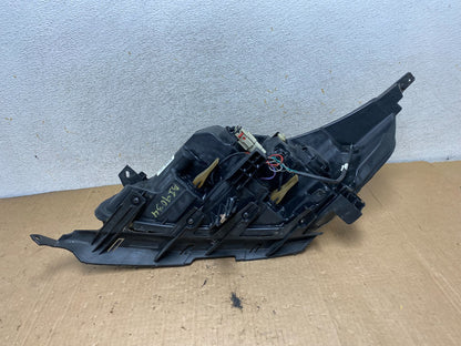 2013 - 2015 Chevrolet Malibu Right Passenger Halogen Headlight AI9034 DW8