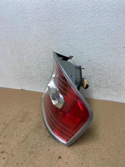 2005 to 2007 Subaru Legacy Outback Right Passenger RH Tail Light AF9894 LK1