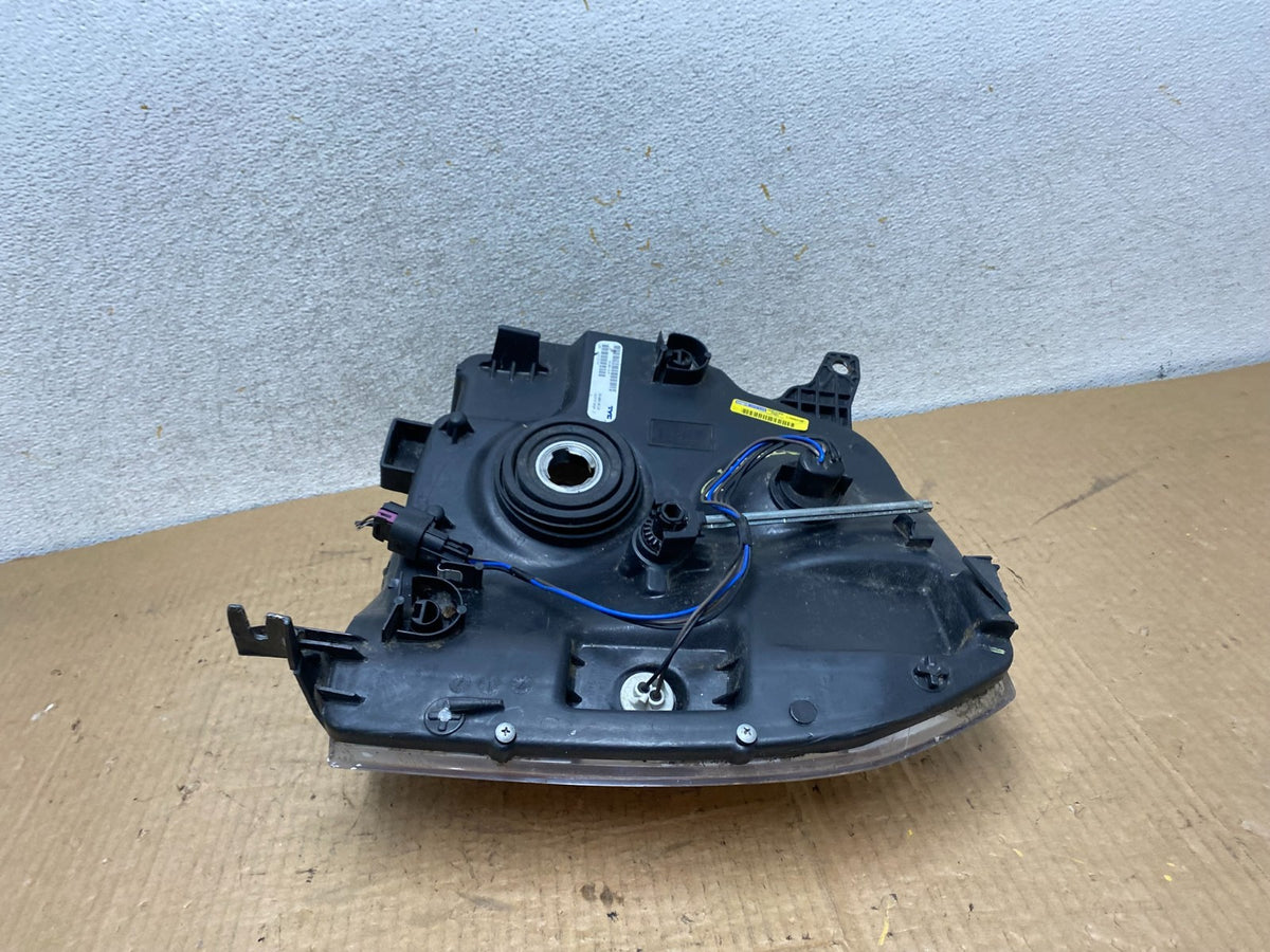2007-2014 GMC Yukon Halogen Headlight Right Passenger Side TYC AI7993 DW6