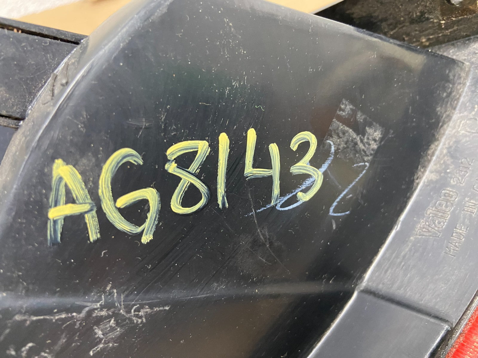 1997-2000 Saturn SC1 SC2 Coupe Right Passenger RH Tail Light AG8143 DW7