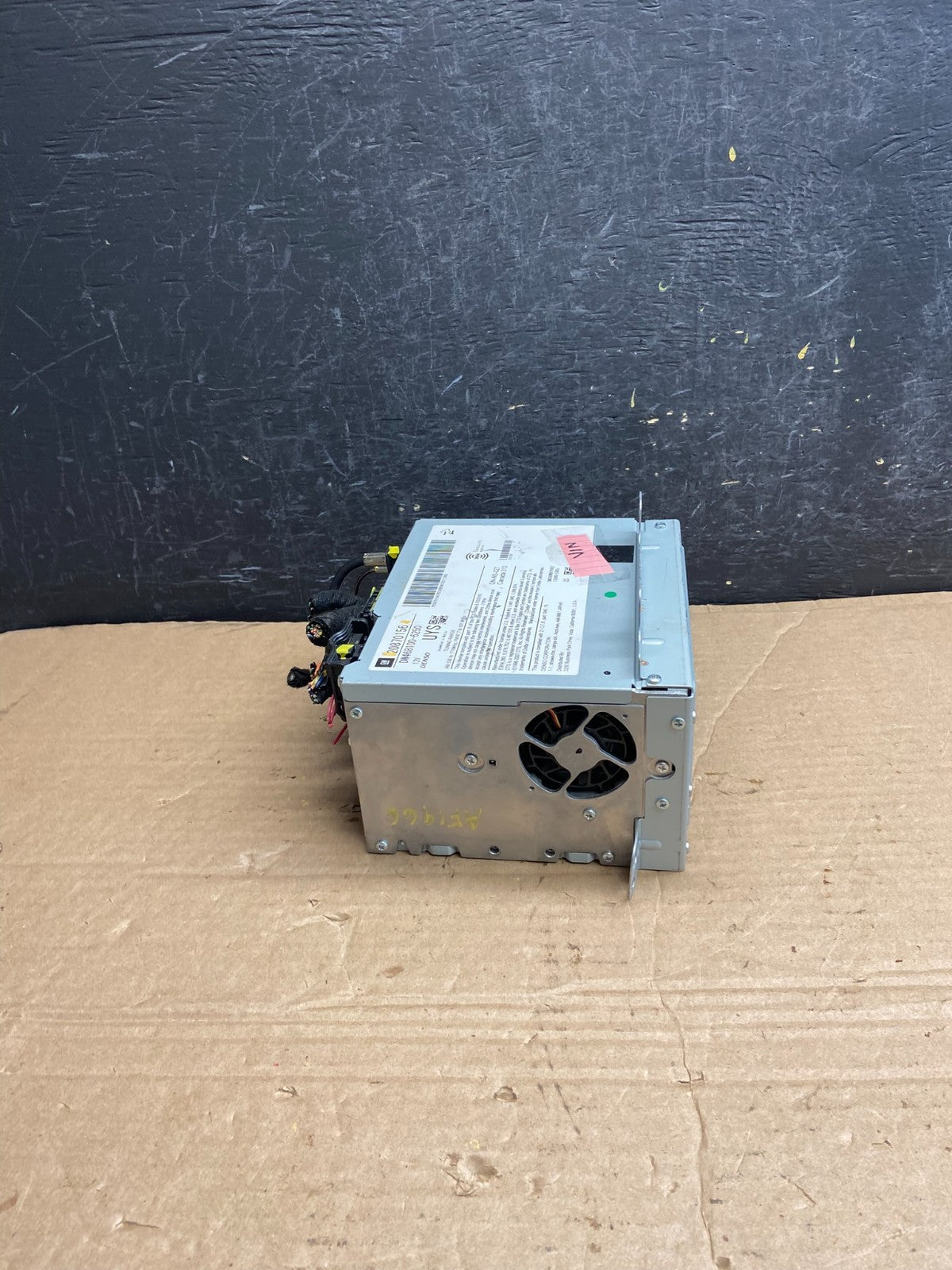 2010 to 2012 Cadillac SRX AM/FM/CD/MP3 Radio Head Unit Receiver AF1966 DG1