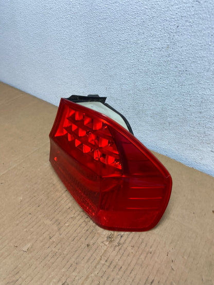 2009 2010 BMW 328i 3 Series Right Passenger RH Side Tail Light AD0831 LK1