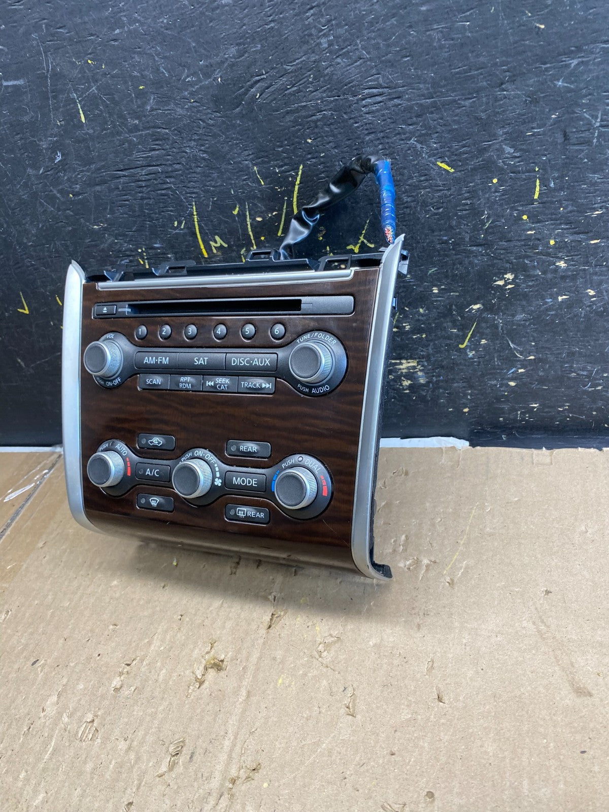 2013 to 2016 Nissan Pathfinder Radio Temperature Climate Control OEM ab2232 DG1