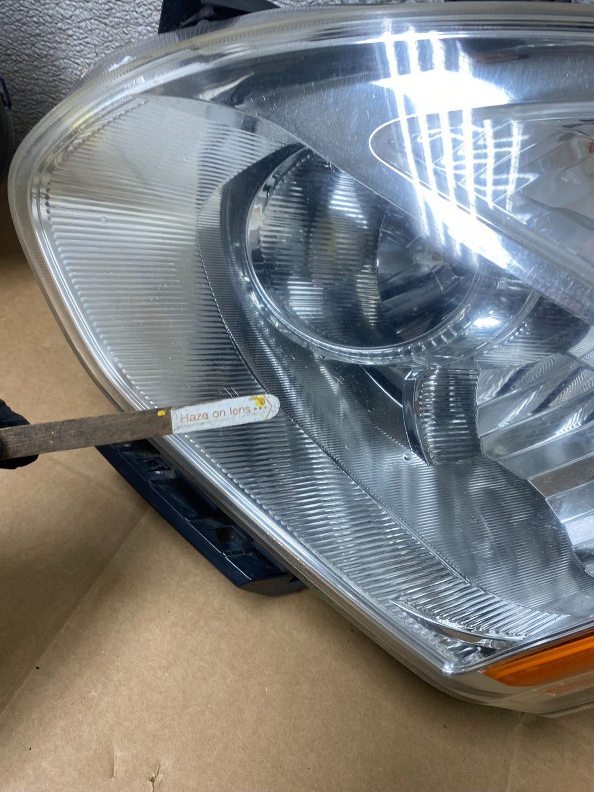 2009-2013 Nissan Rogue Left+Right Side Set Halogen Headlights OEM V4475 DW12