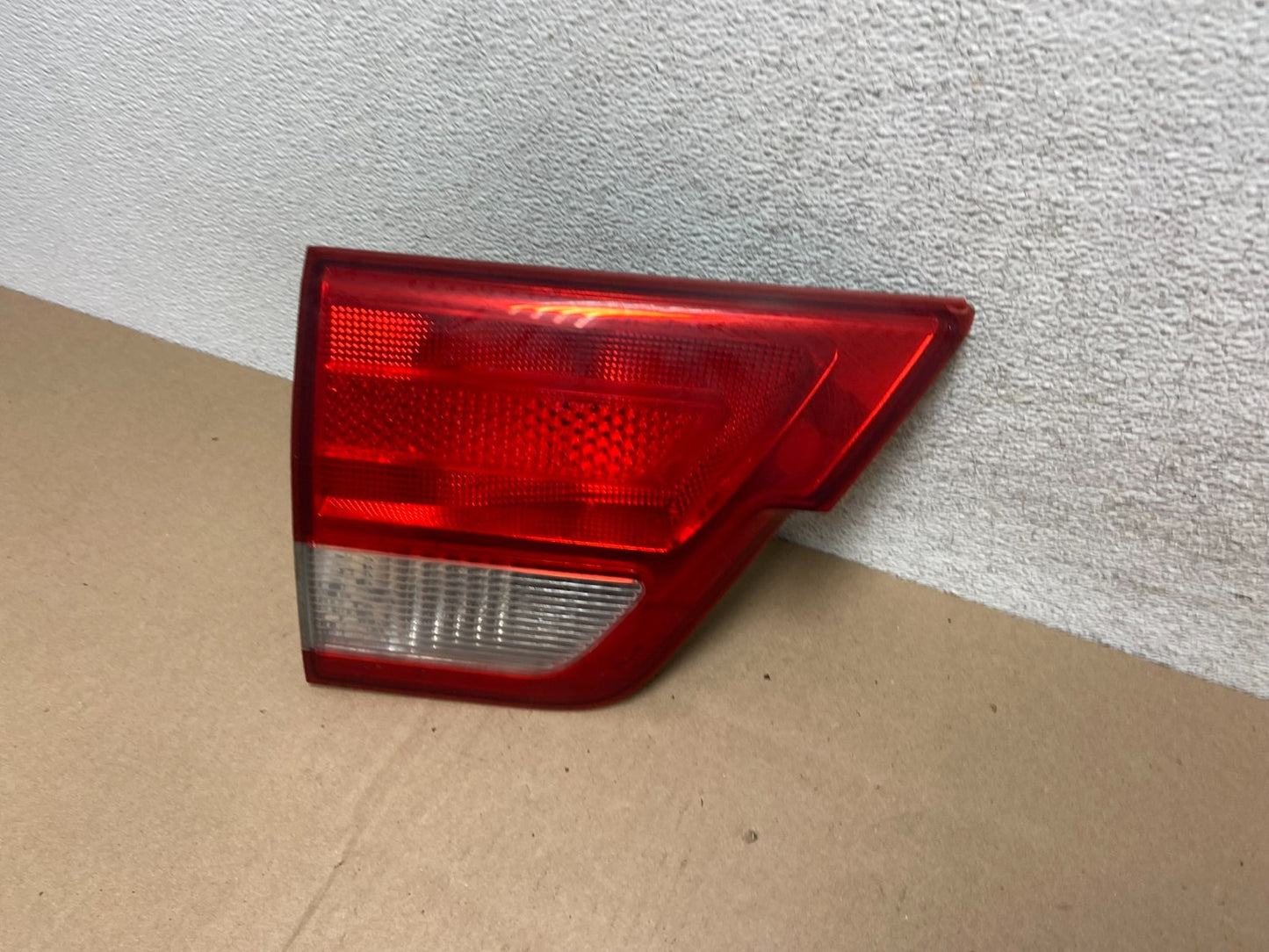 2011-2013 Jeep Grand Cherokee Left Driver Side Lh Inner Tail Light AG6597 DW1