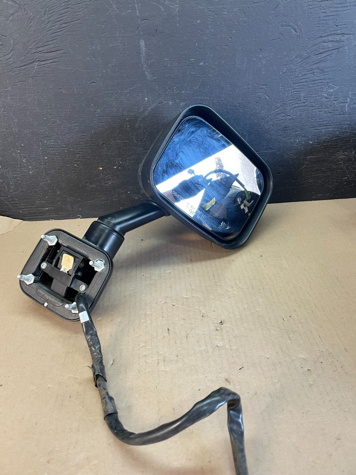 2003 to 2005 Hummer H2 Front Right Passenger RH View Door Mirror AE1137 DW2