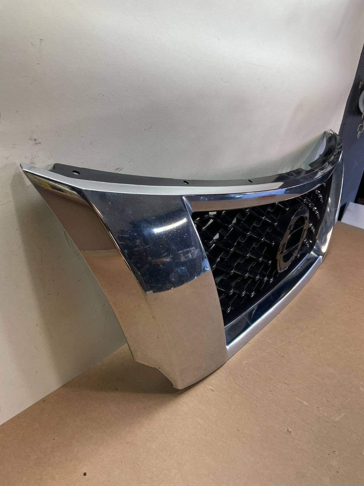 2013 to 2016 Nissan Pathfinder Front Upper Chrome Grill Grille AJ1270 DG2