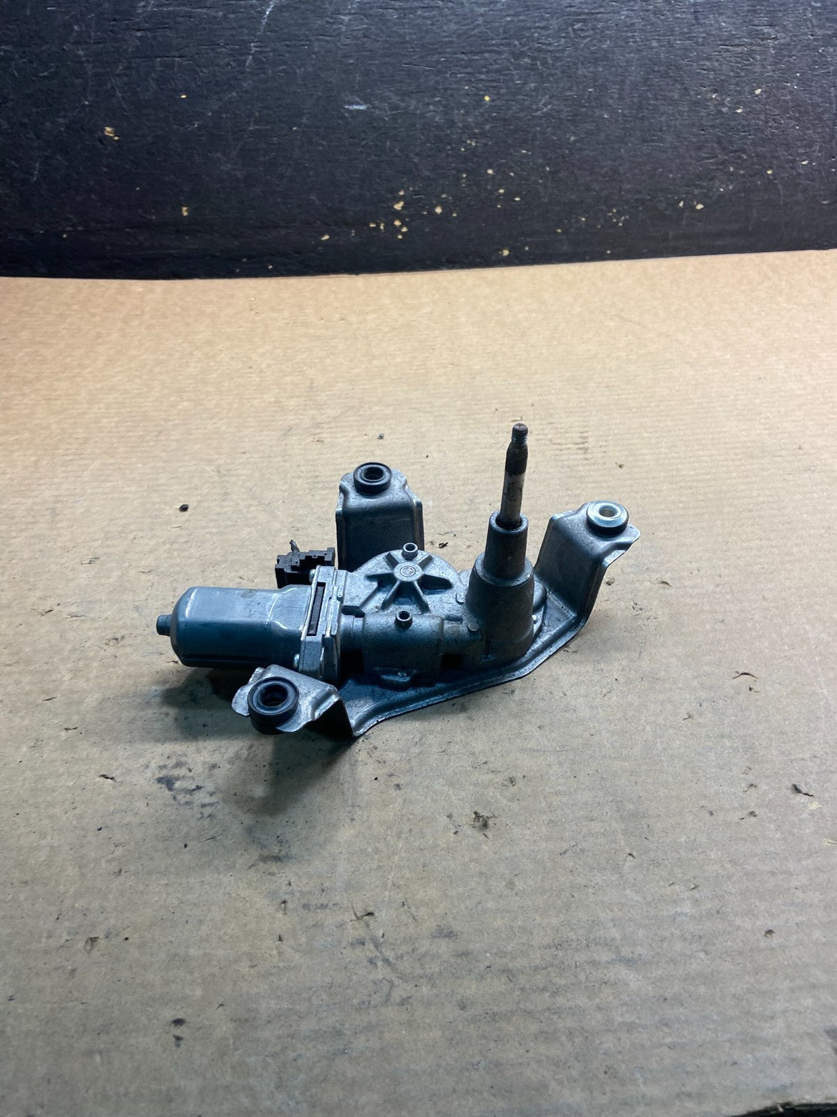 2014-2021 Dodge Durango  Tailgate Back Door Rear Wiper Motor Wiper AA0662 DG2