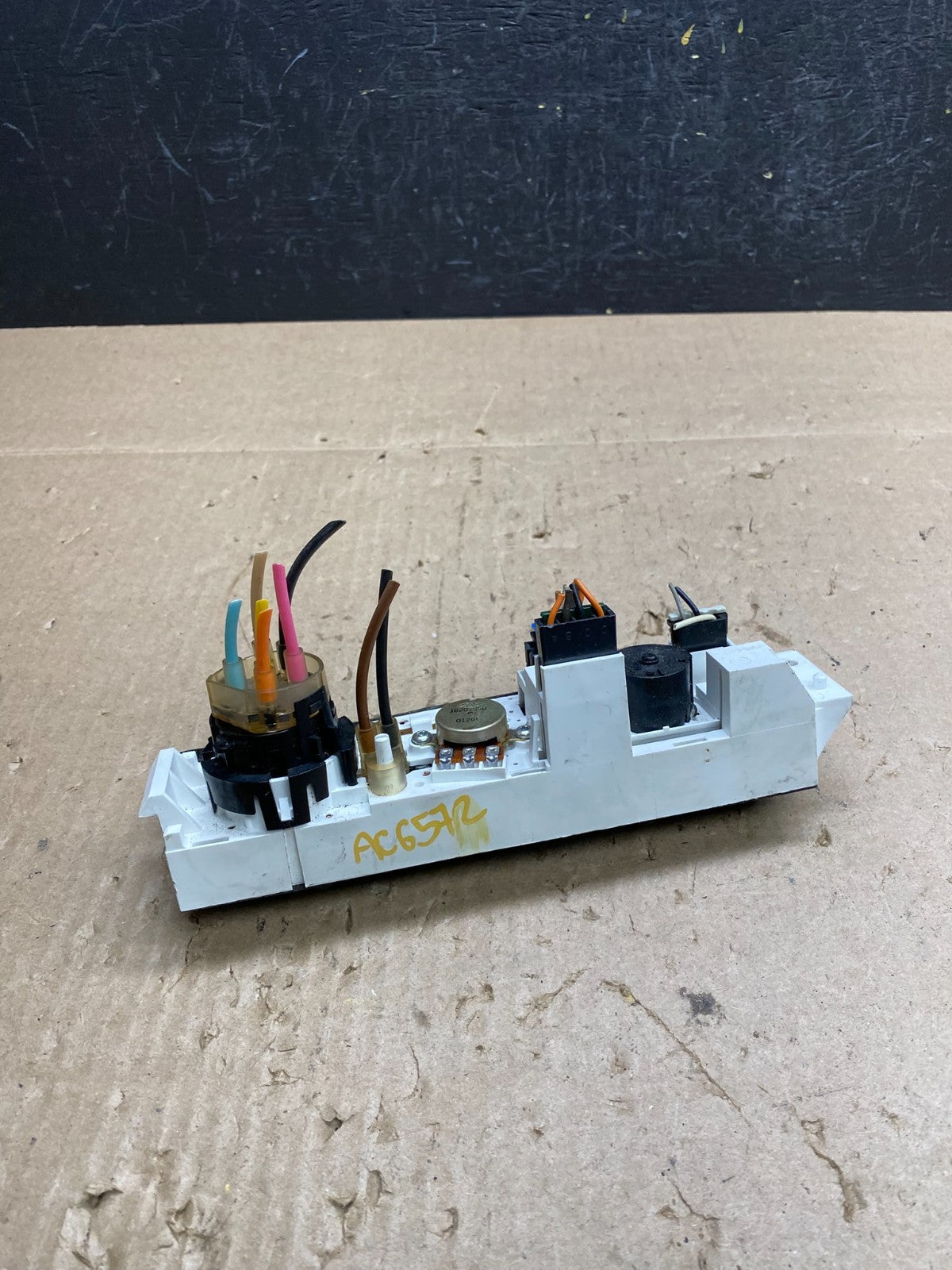 2001 - 2007 GMC Chevrolet Astro Express Climate Control A/C AC6572 DG4