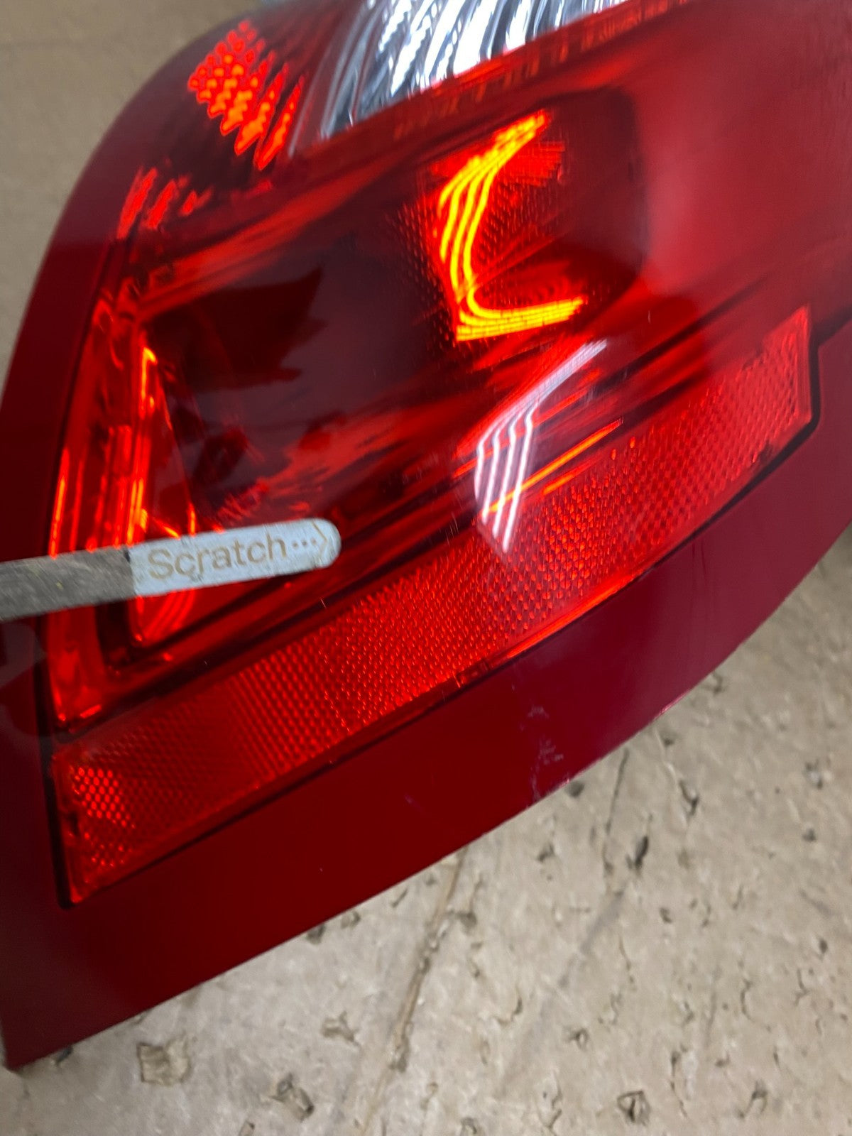 2009 to 2011 Volvo XC60 Right Passenger RH Tail Light Oem V0316 DW5