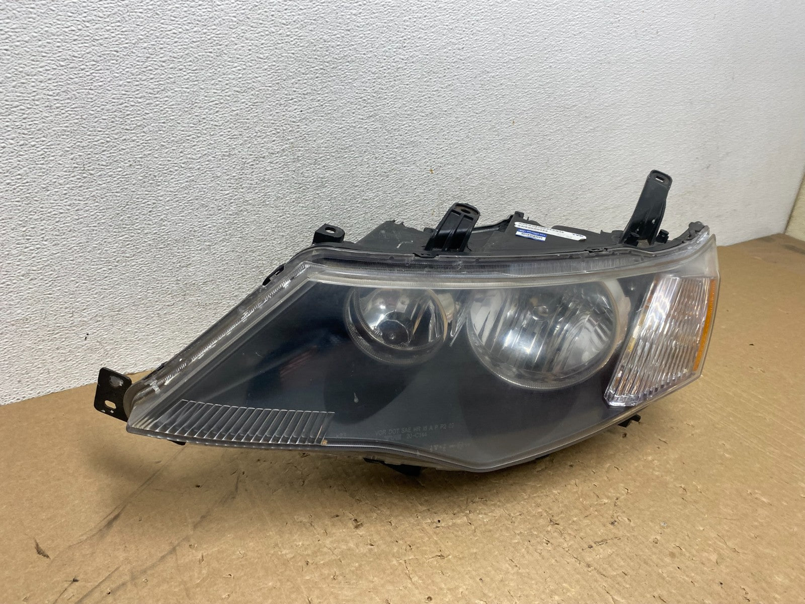 Halogen 2007-2009 Mitsubishi Outlander Left Driver LH Headlight TYC AG1152 DW2