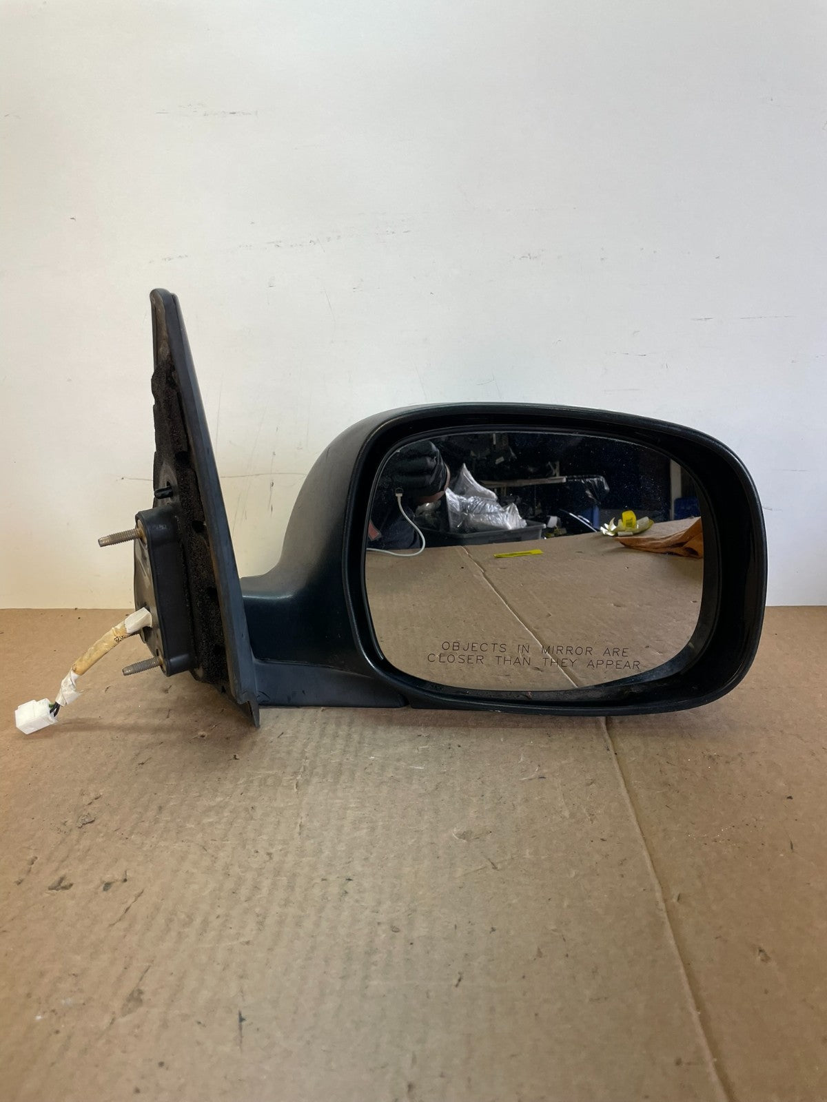 2000 to 2006 Toyota Tundra Right Passenger RH Side Door View Mirror AH6269 DW6