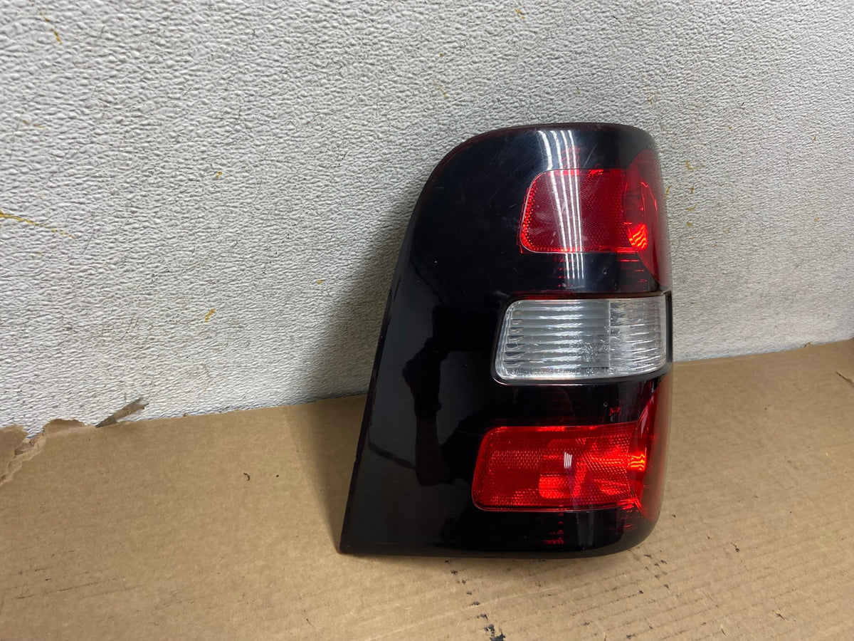 2006 to 2010 Ford Explorer Left Driver Lh Side Tail light AH4021 LK1