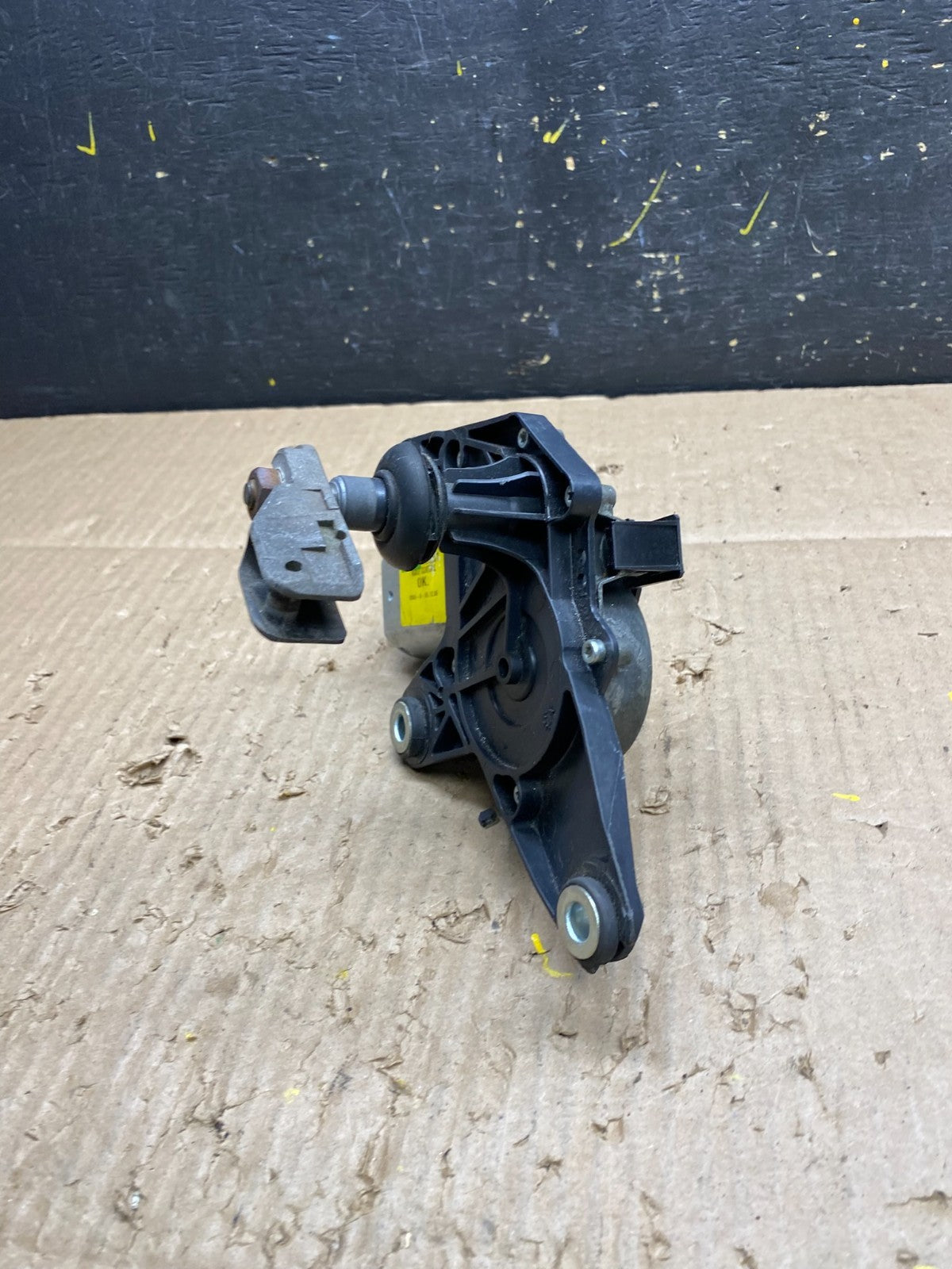 2006-2013 Mercedes GL450 ML500 R550 Rear Glass Windshield Wiper Motor v1589 DG1