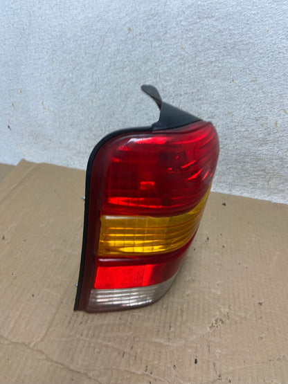 2001 to 2007 Ford Escape Left Driver Lh Side Tail Light AI1207 LK2