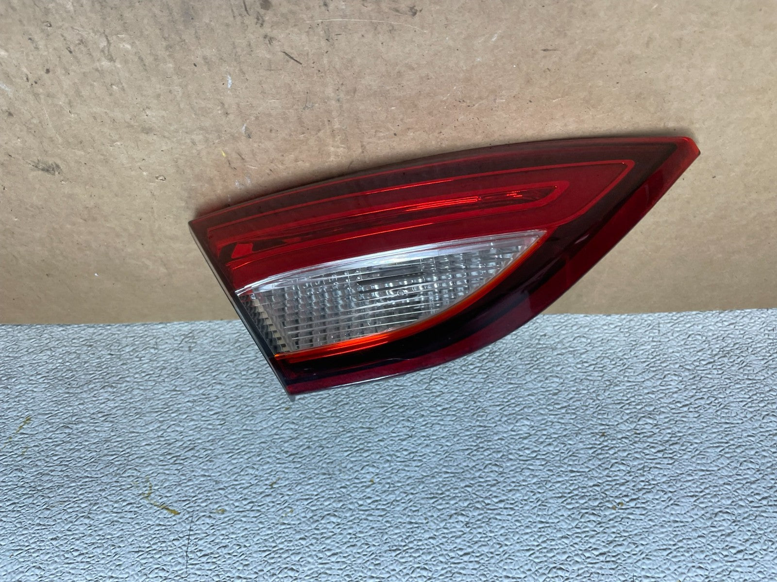 2015 to 2017 Chrysler 200 Sedan Left Driver Side Inner Tail Light Oem Q6820 DW0