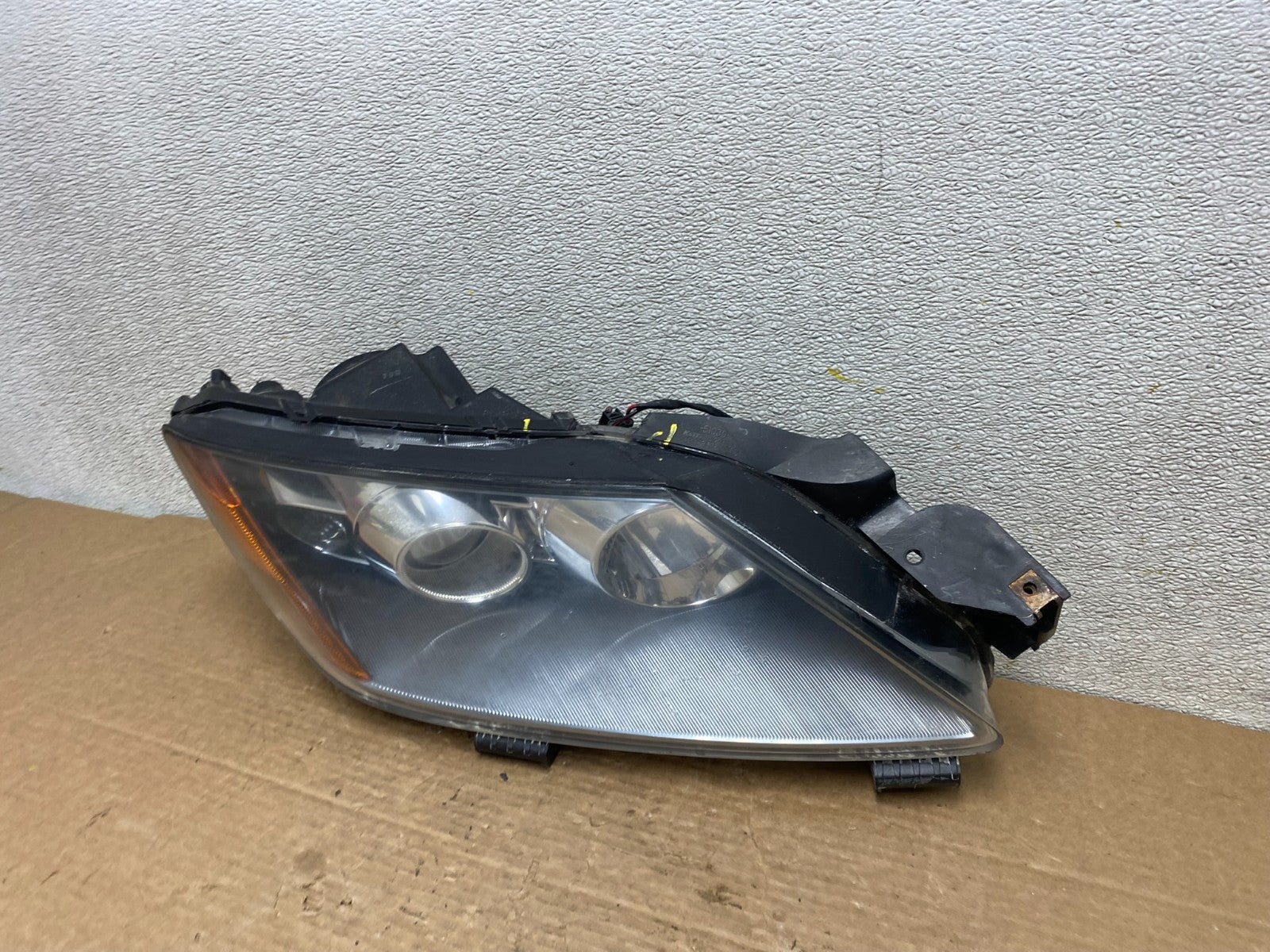 Halogen 2007 to 2009 Mazda CX-7 Right Passenger RH Side Headlight Oem Z2653 DW1